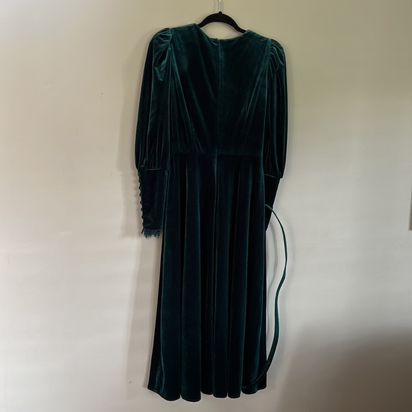Antonio Melani x Nicola Bathie Helen Stretch Velvet Jewel Neck  Midi Dress. - Picture 8 of 16